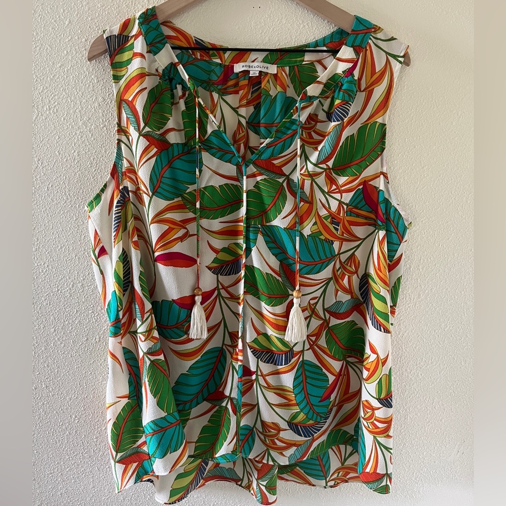 Rose & Olive Multicolor Tropical Leaf Print Sleeveless Blouse